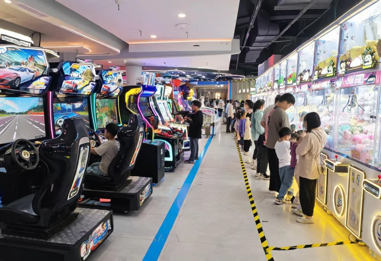 Family entertainment center arcade mix